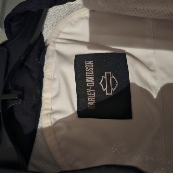 Harley Davidson Womens Jacket White and Black - Picture 3 of 4
